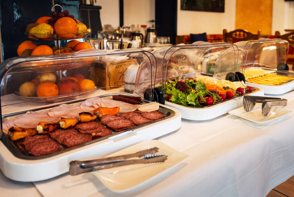 Fruehstueck-Ammergauer-Hof-Buffet